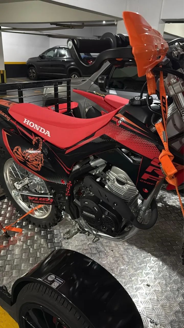  HONDA CRF 250F 2025 ? PRATICAMENTE 0KM ? - Foto 5