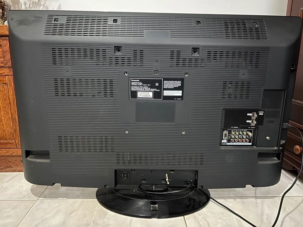 TV Panasonic Viera 42" Full HD (TC-L42S10B)  + Controle e Base - Foto 5