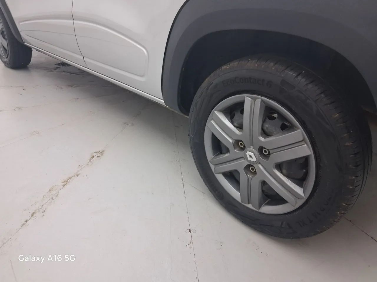 Renault Kwid 1.0 Zen, foto 12 de 18