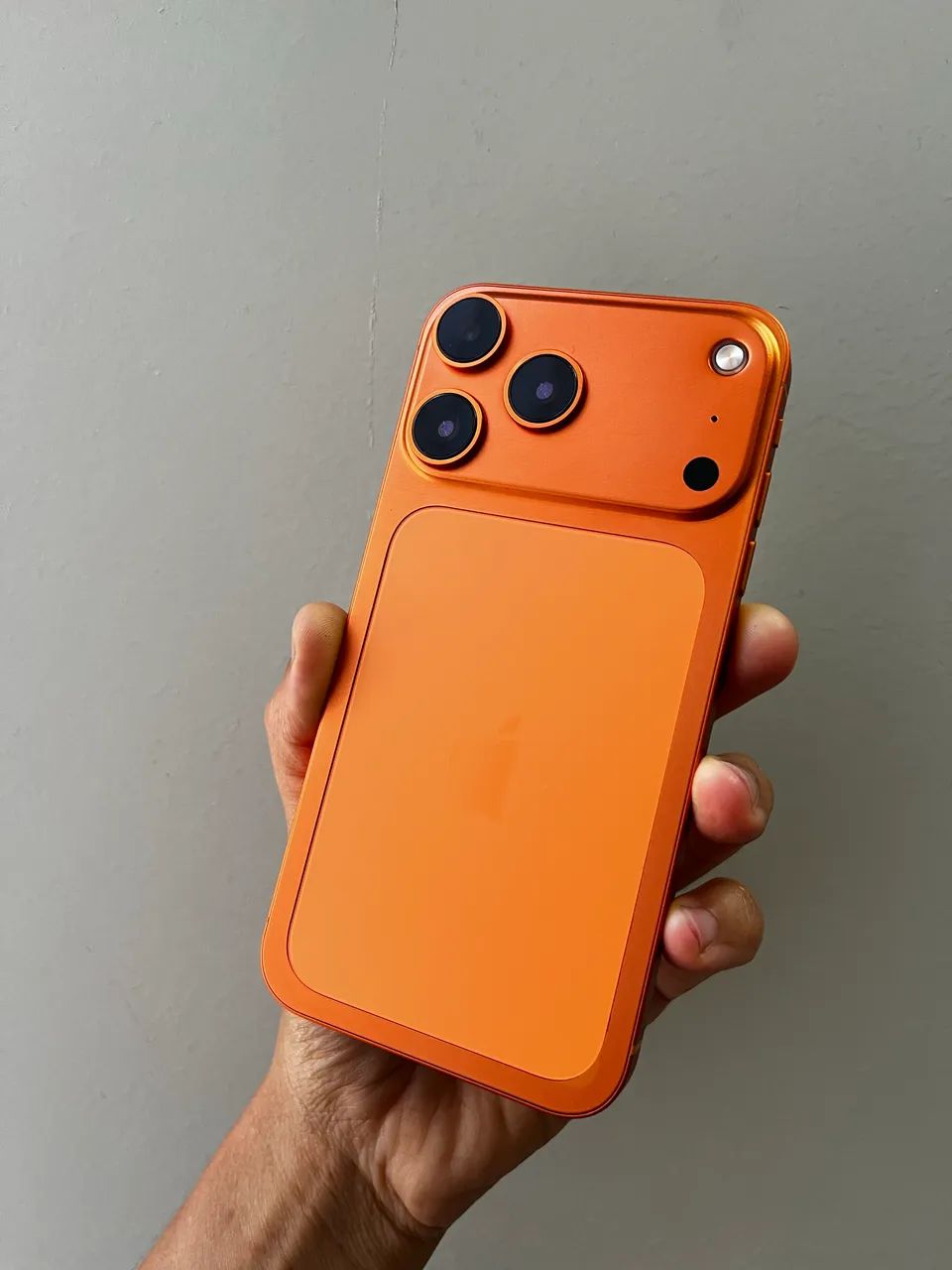 IPHONE XR CARCAÇA DO 17 PRO - Foto 4