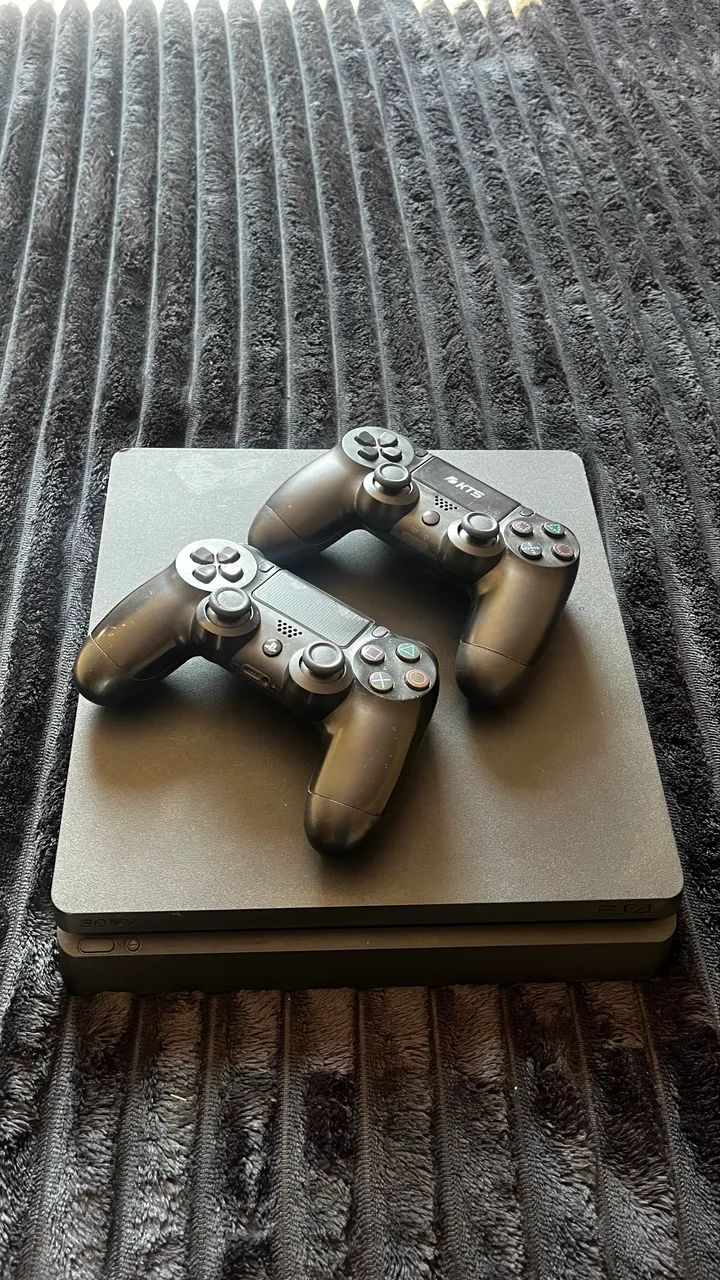 PlayStation 4 Slim