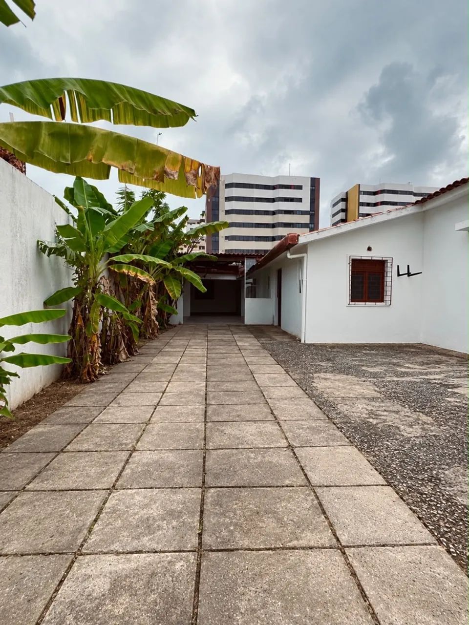 Casa 336m² Mangabeiras - Garagem 5 carros! 