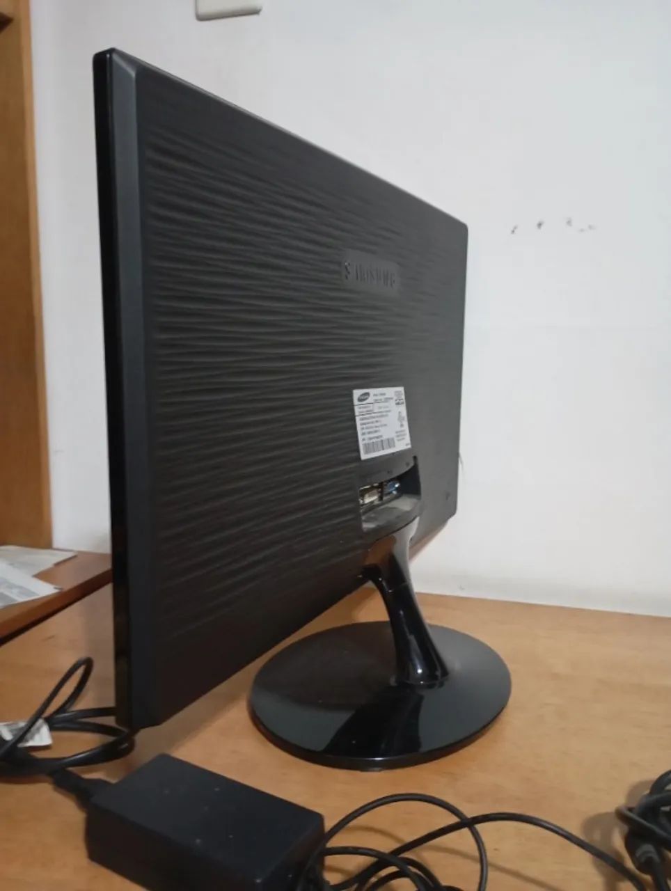 Monitor Samsung 20 polegadas - S20B300B - Foto 2