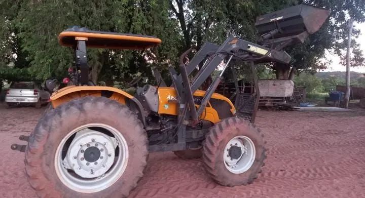 Trator Valtra A950 - Foto 2