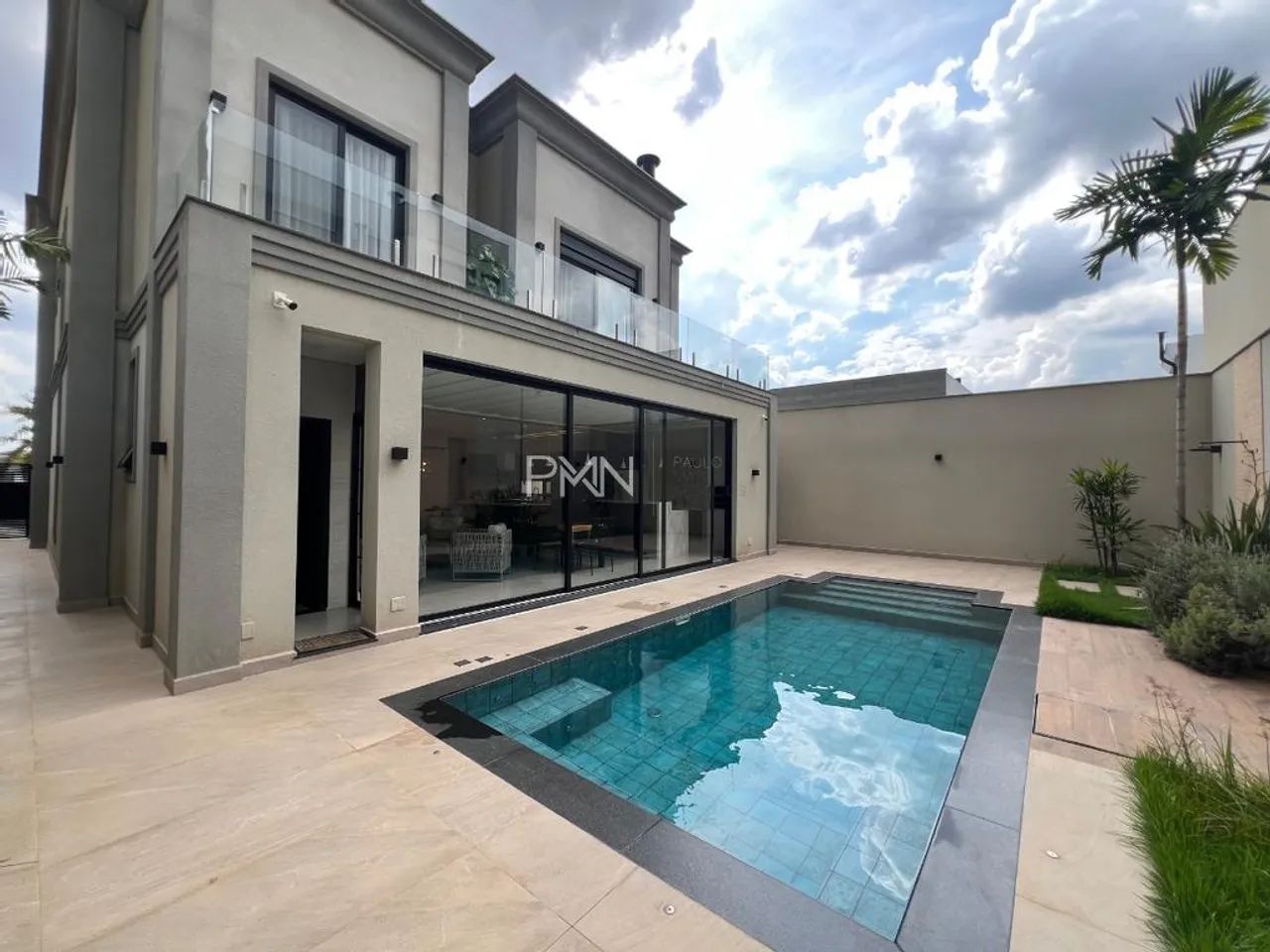 Sobrado à venda em Campinas, Loteamento Residencial Arborais, com 3 suítes, com 326 m²