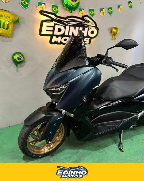 YAMAHA XMAX 2024 - Foto 4