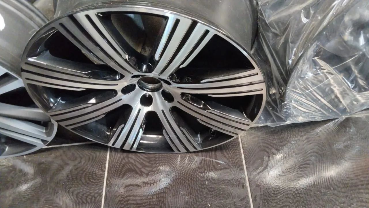 Roda Volvo XC90 aro 21 original 31680218 UNITÁRIO  - Foto 3