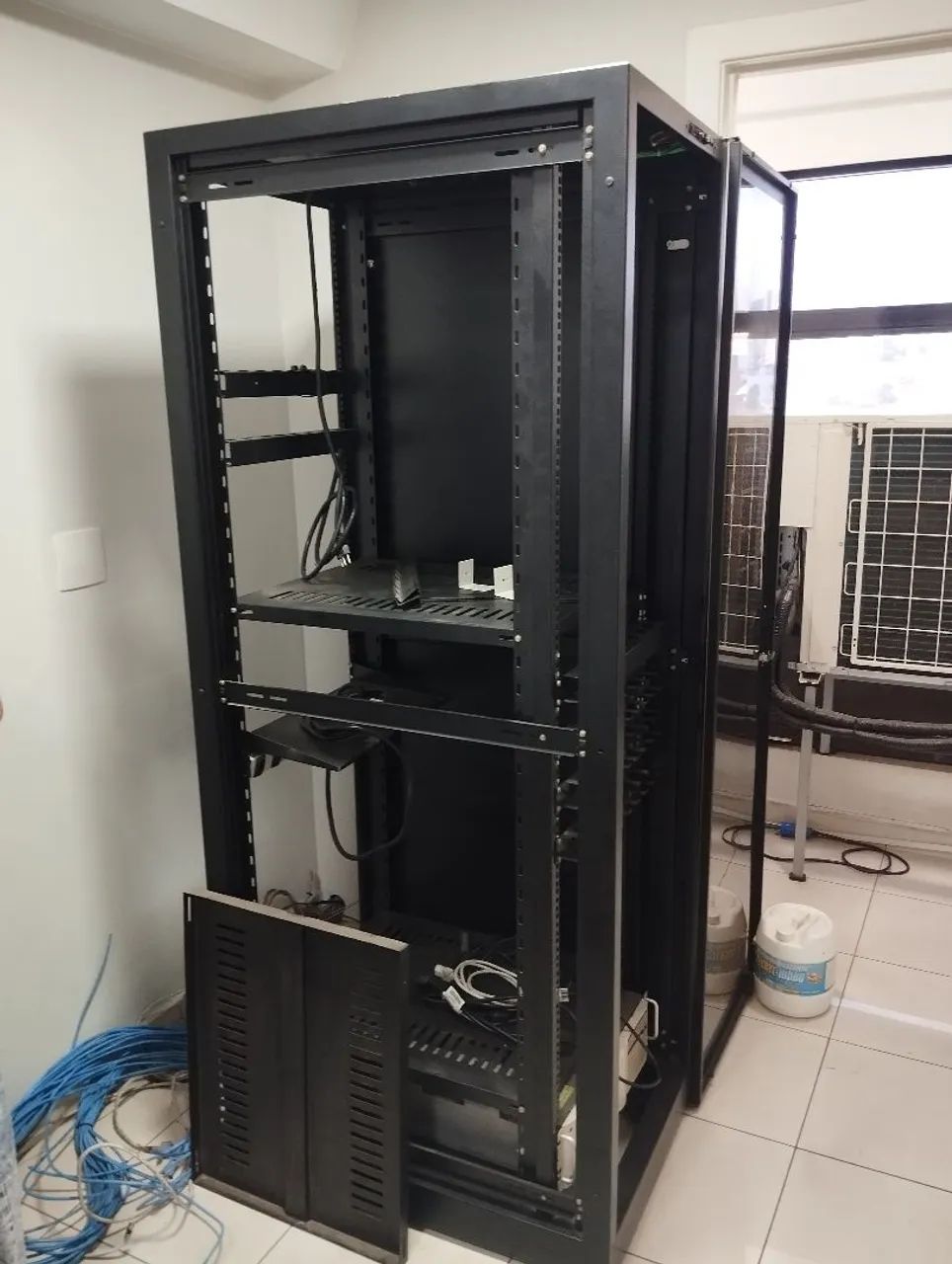 Rack para servidores | Armário TI  - Foto 2