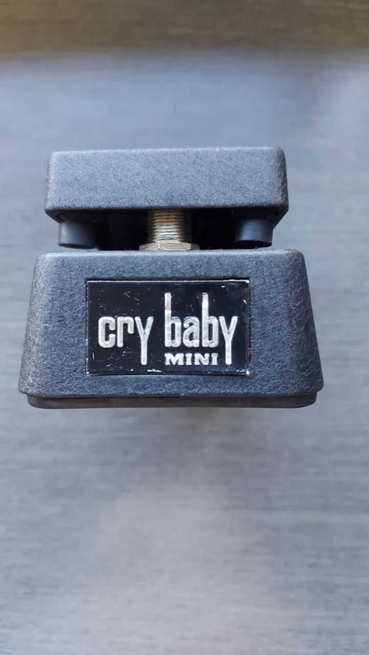 Pedal de Efeito Mini Wah Cry Baby Cbm95 Dunlop - Instrumentos