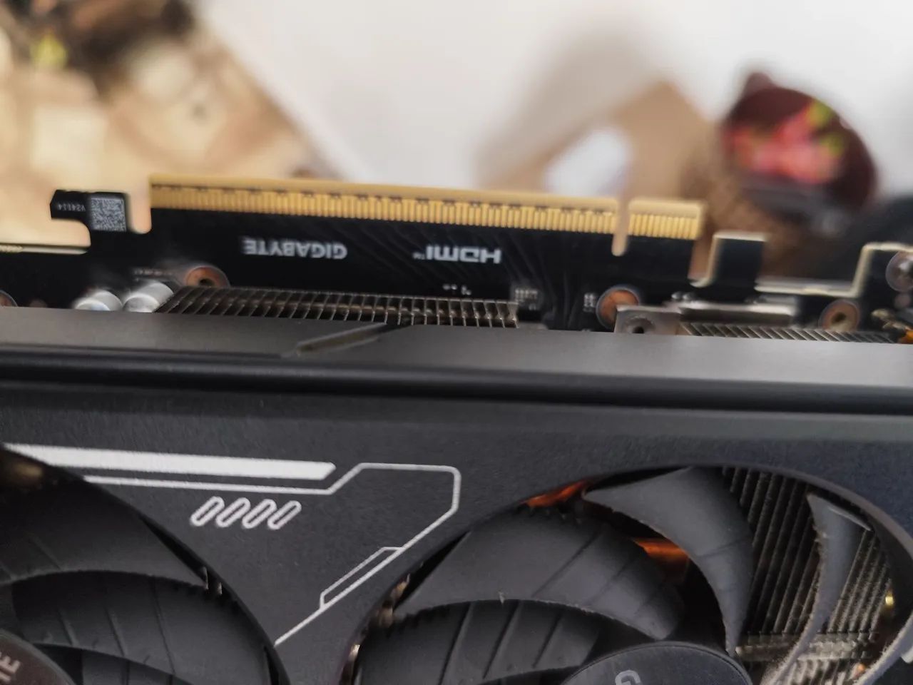 RTX 5070 12GB GIGABYTE  - Foto 3