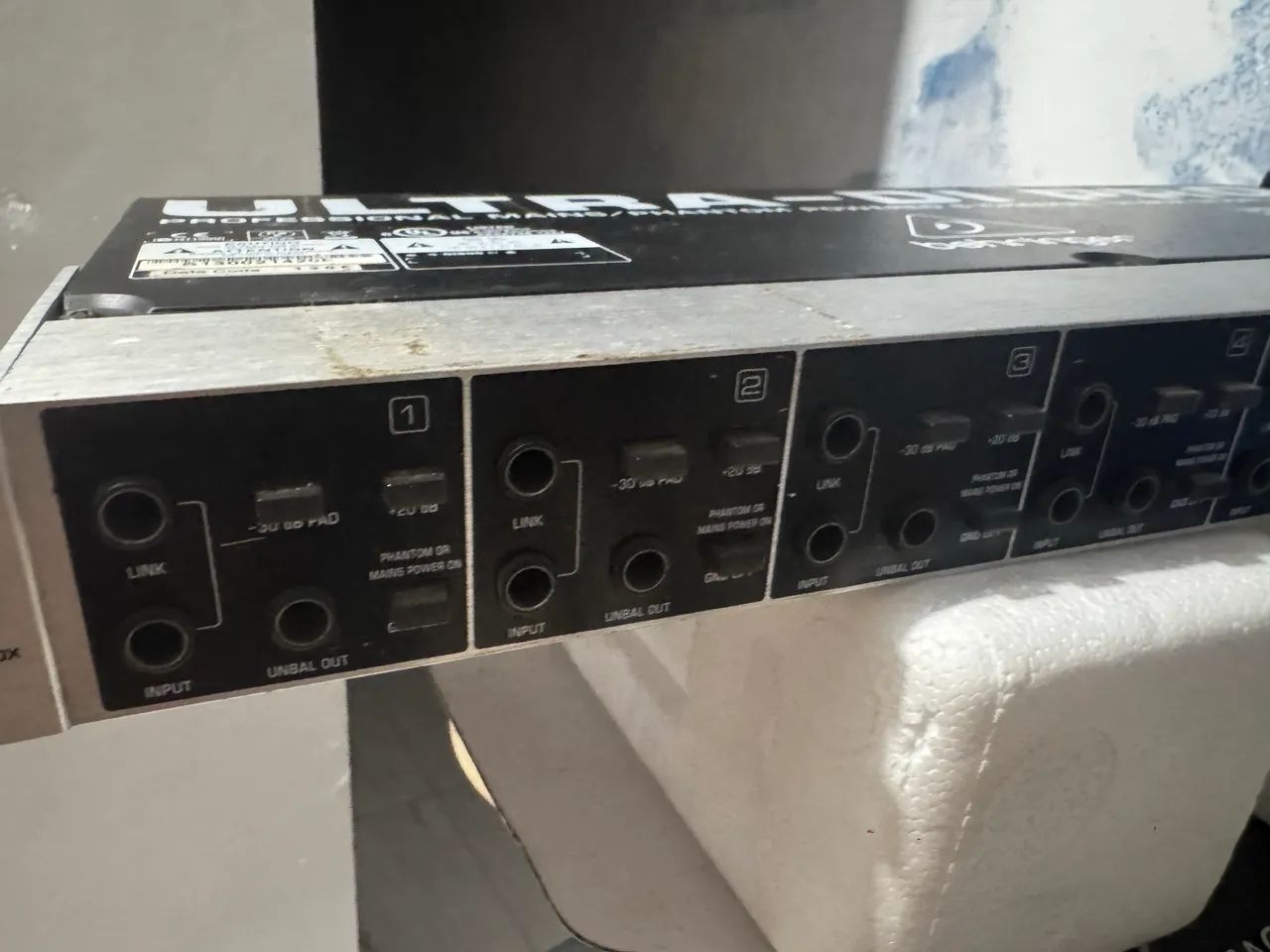 Direct Box Behringer Ultra Di-800