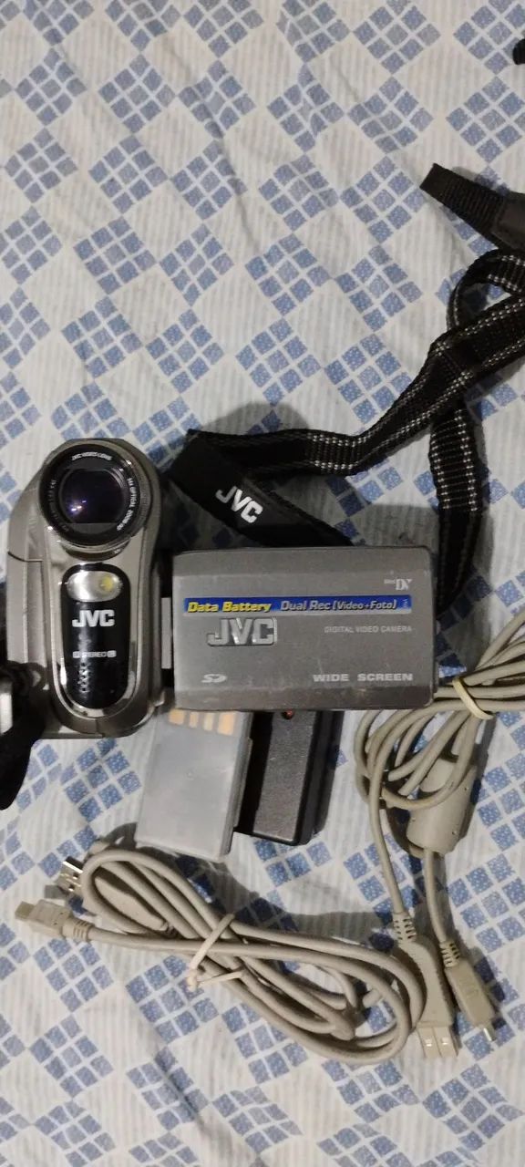 Camera JVC bateria e acessórios 