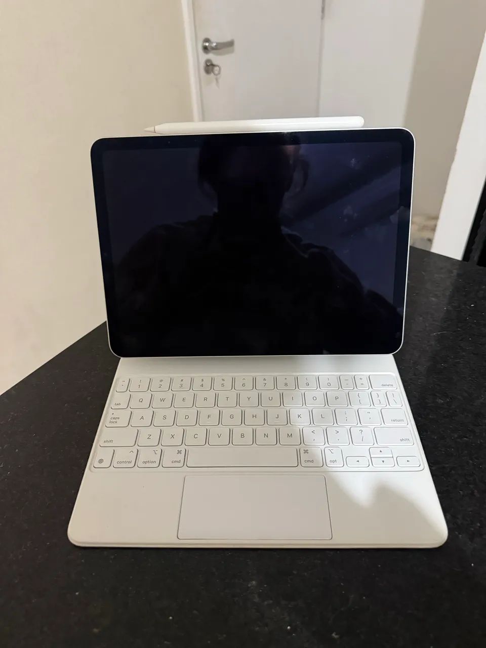 Ipad 5ª geração + Apple Pencil + Magic Keyboard - Computadores e
