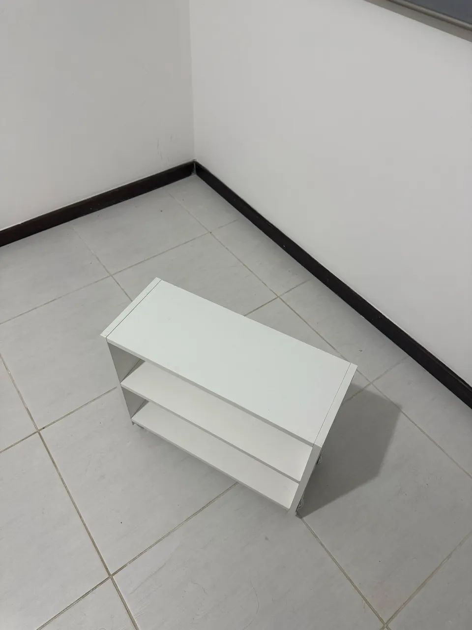 Mesa/ Suporte com rodinhas  - Foto 2