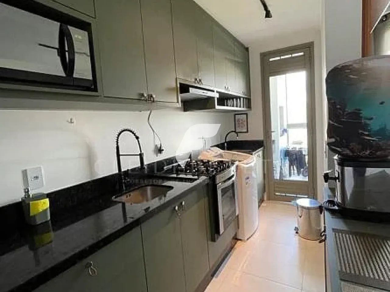 Apartamento pronto para morar com 2 quartos, 1 banheiro e 1 vaga! - Foto 2