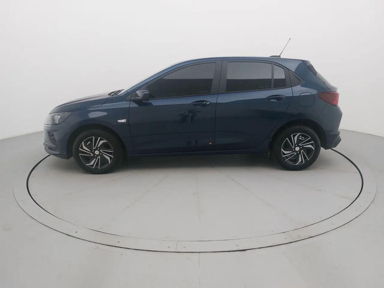 Chevrolet Onix Hatch 1.0 12V Flex Mec. 4P, foto 2 de 18