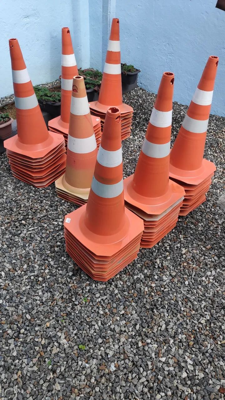 Cones de sinalização