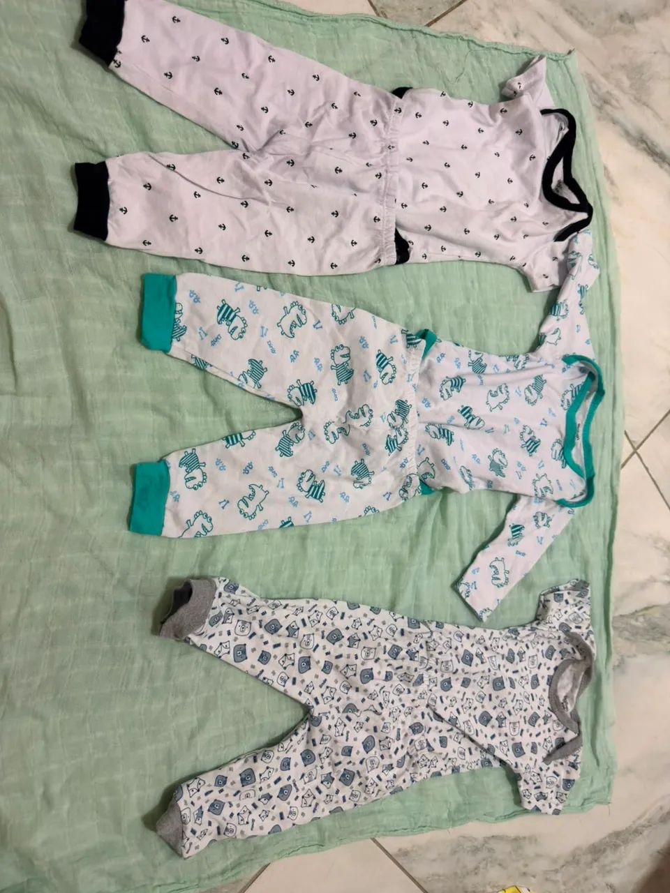 Lote de roupas de bb masculino  - Foto 2