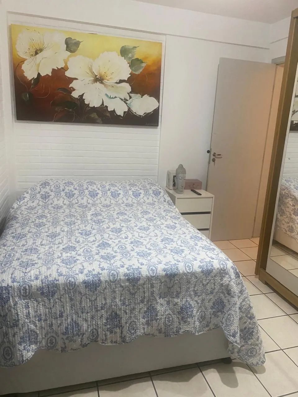 Vendo Cama Baú semi Nova e Colchão 