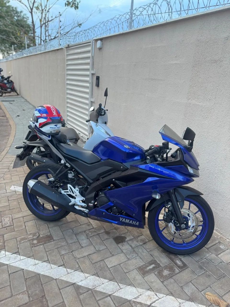 Yamaha r15 - Foto 3