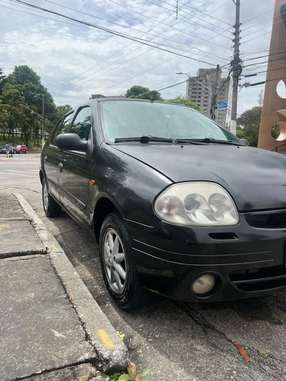 Renault Clio Clio RT/ Privil. 1.0/1.0 Hi-Power 16V 5p 2003