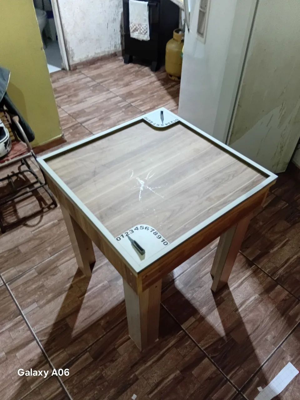 Mesa de dominó com marcador de ponto  - Foto 2