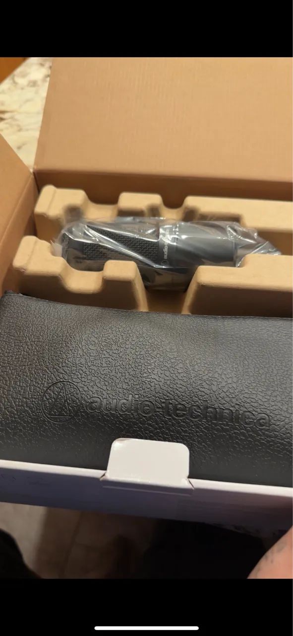 Microfone Profissional Audio Technica AT2035