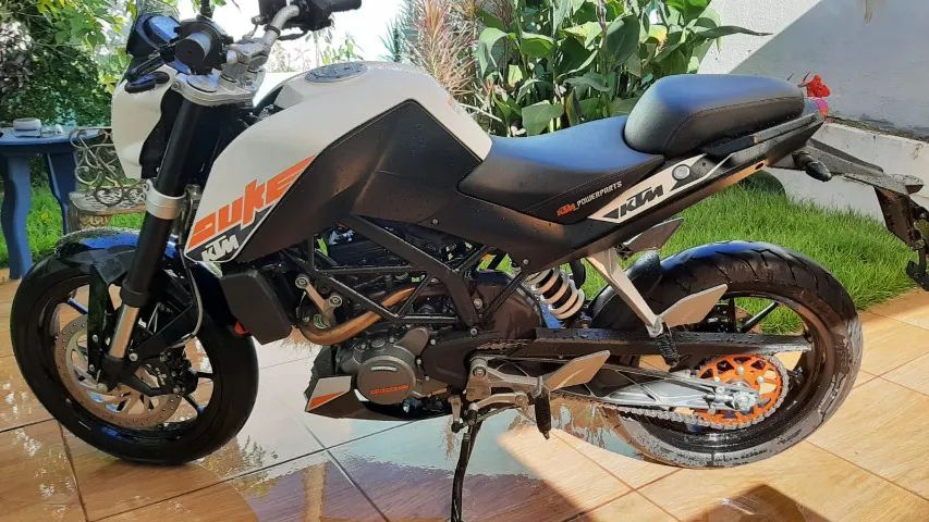 KTM DUKE 200 - 2017 - Foto 5