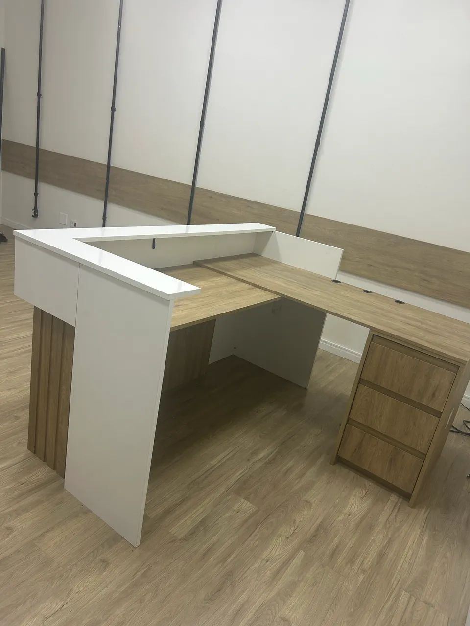 Countertop and Drawer Unit