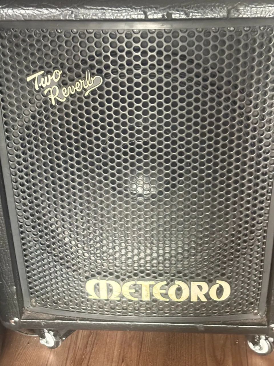 Cubo para guitarra e contra baixo