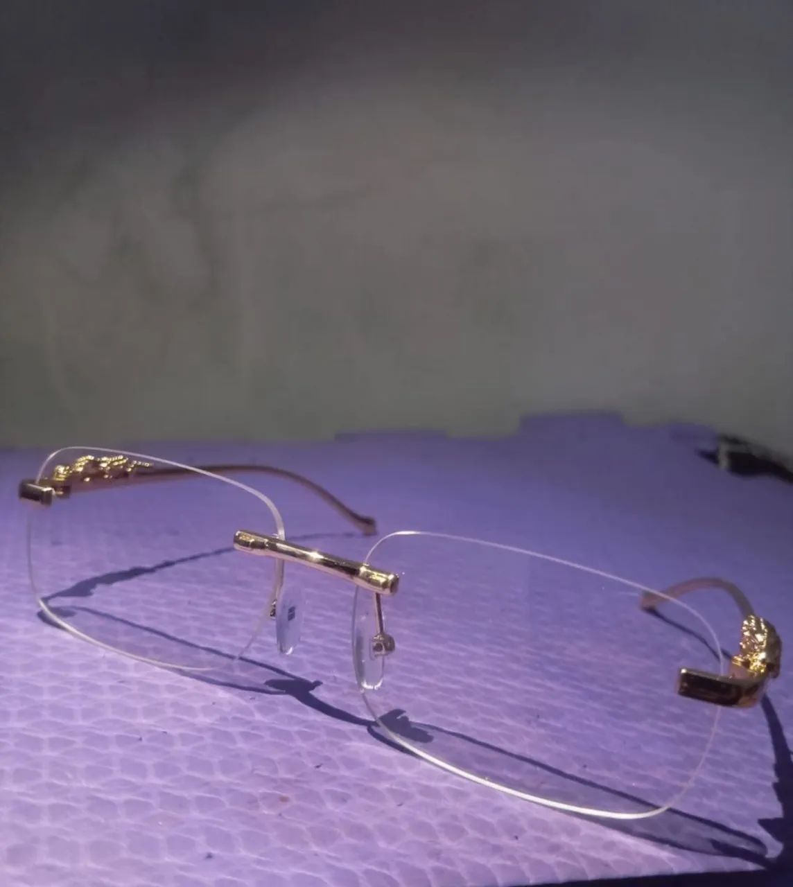Óculos Lente Transparente com armação de ouro - Foto 3
