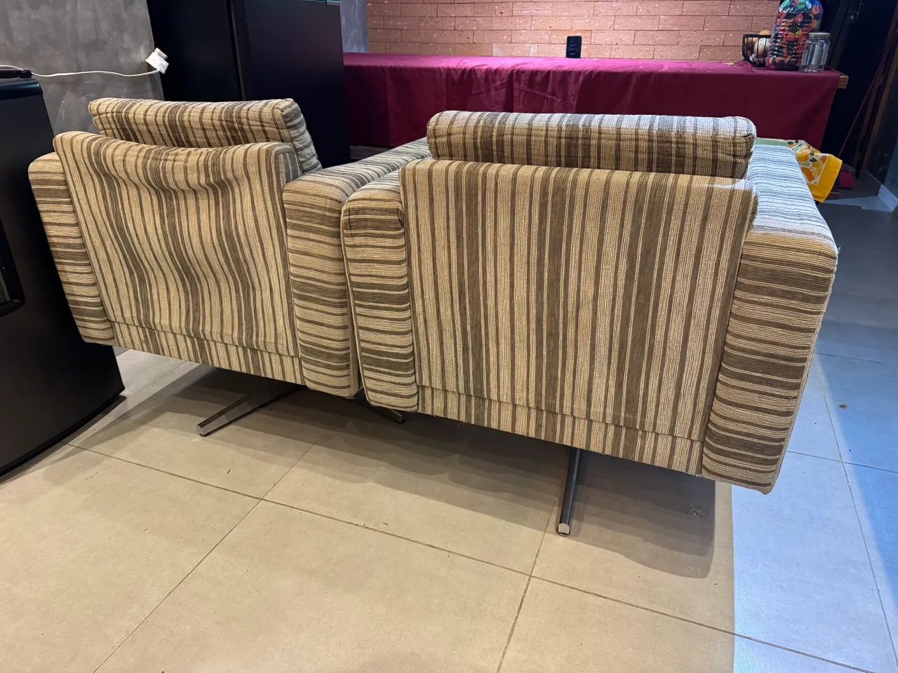 Conjunto com 2 Poltronas/Sofás Individuais - Bom Estado - Foto 3