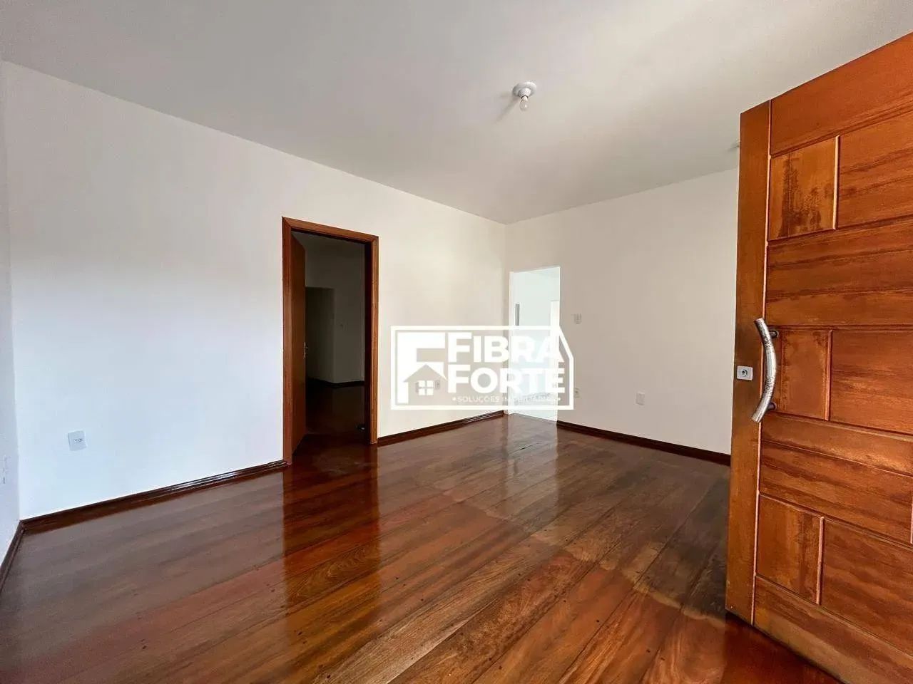 Casa Terrea com edicula e Piscina - Foto 4