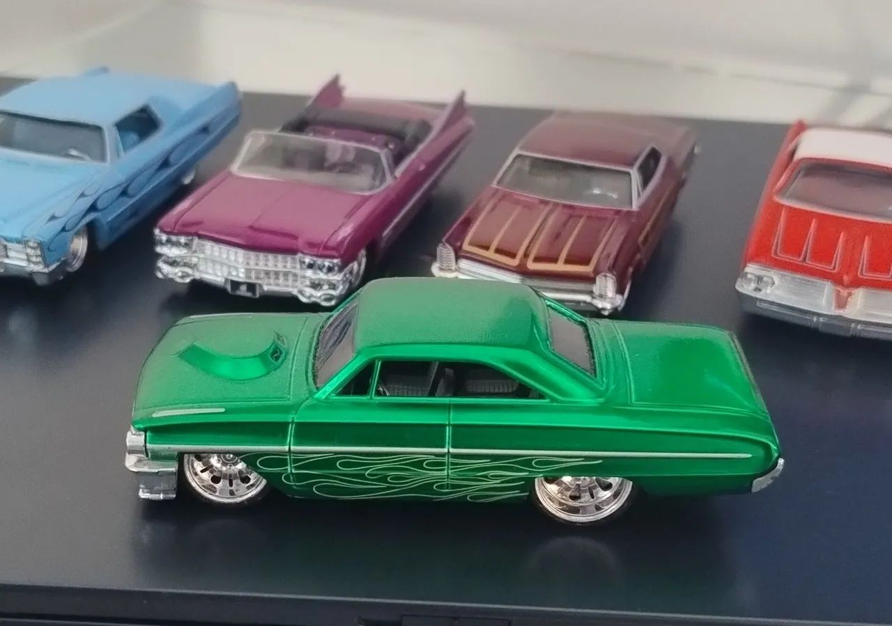 Miniaturas Hotwheels 1:50 - Foto 4
