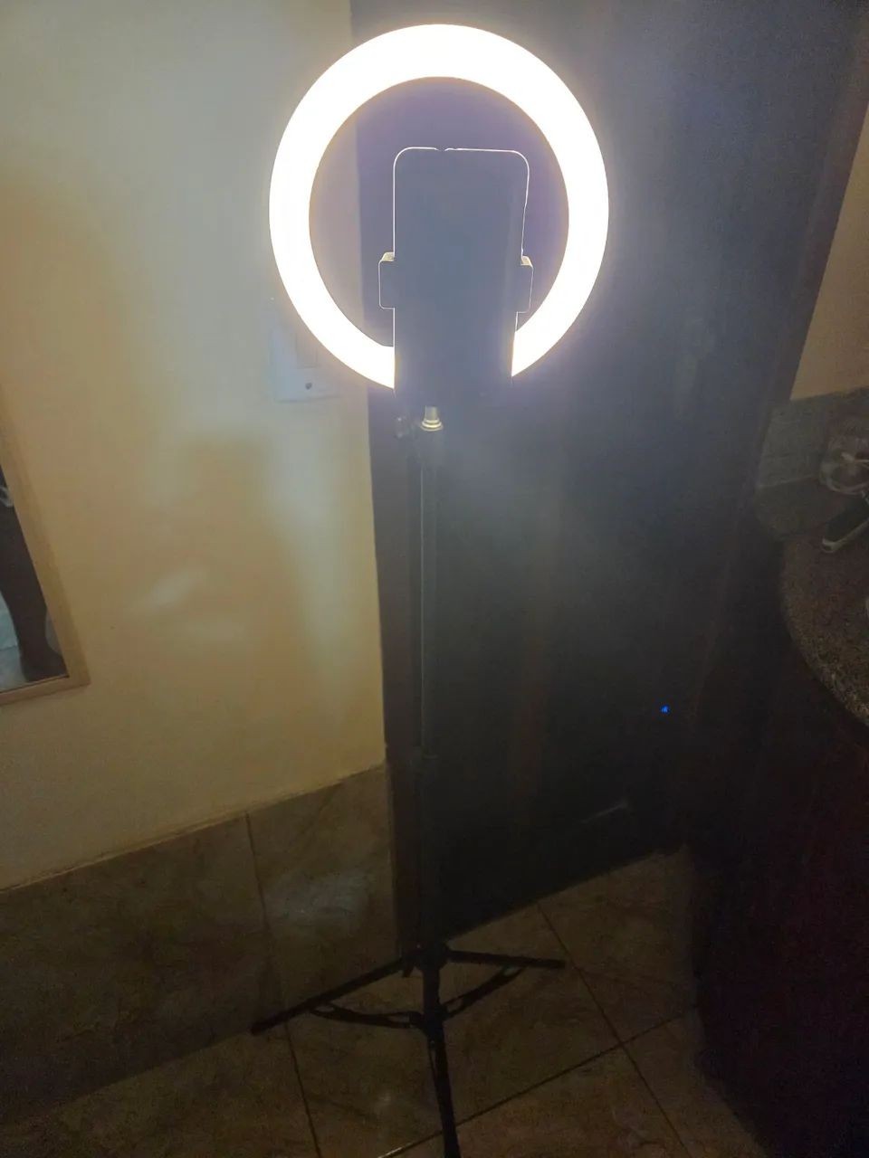 Tripé para celular led ring light tik tok - Foto 2