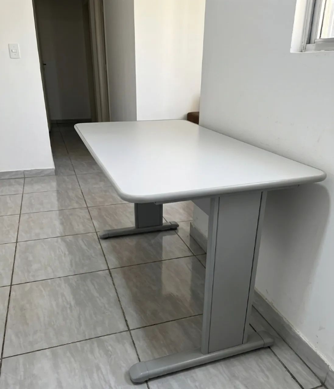 Mesa pc escritorio 1,20x60cm conservada - Foto 2