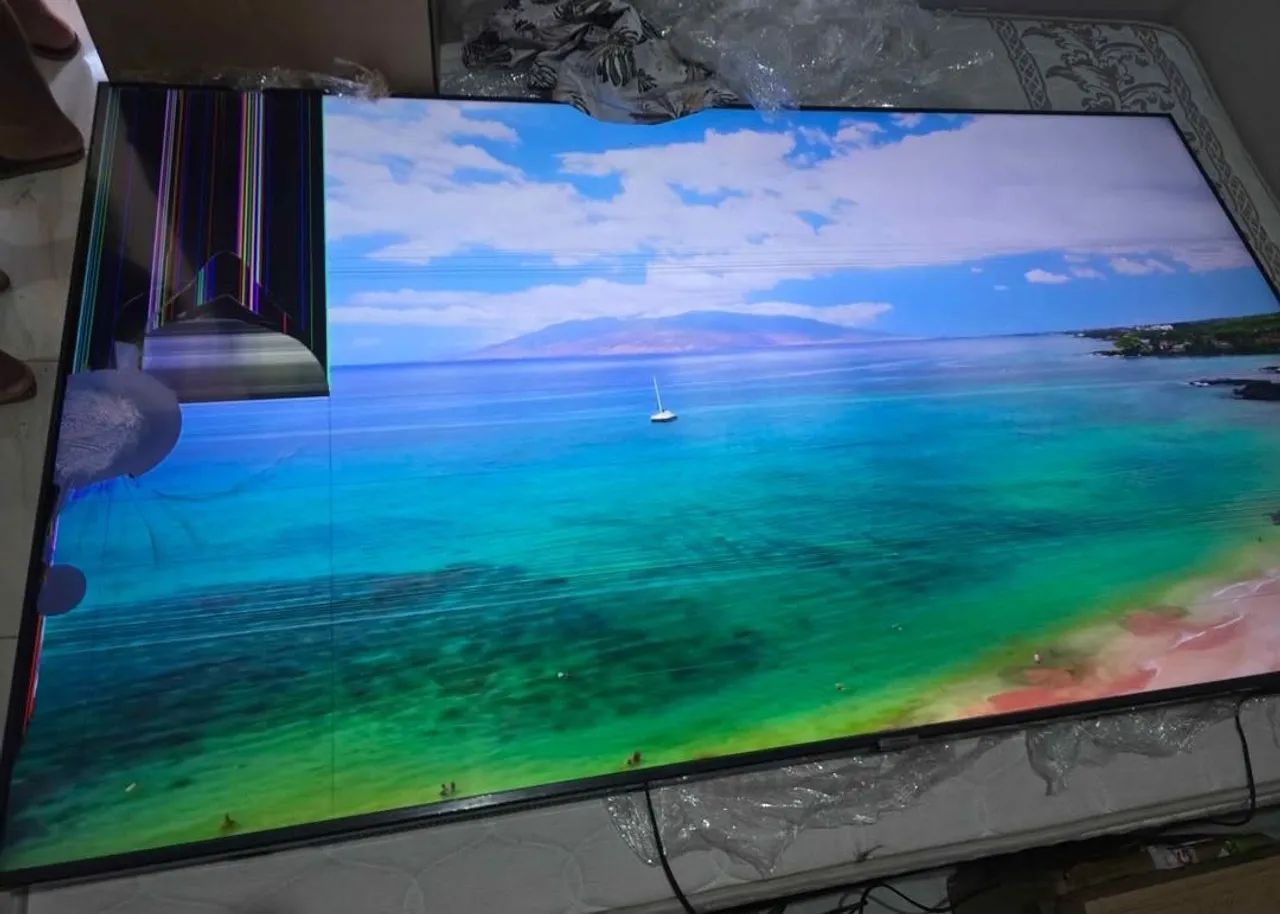VENDO TV Samsung 75 polegadas com defeito (modelo 2022) - Foto 3