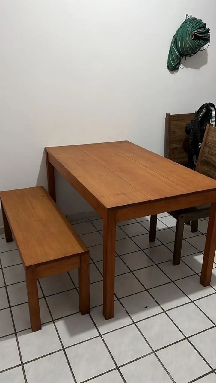 Mesa com banco Tok & Stok