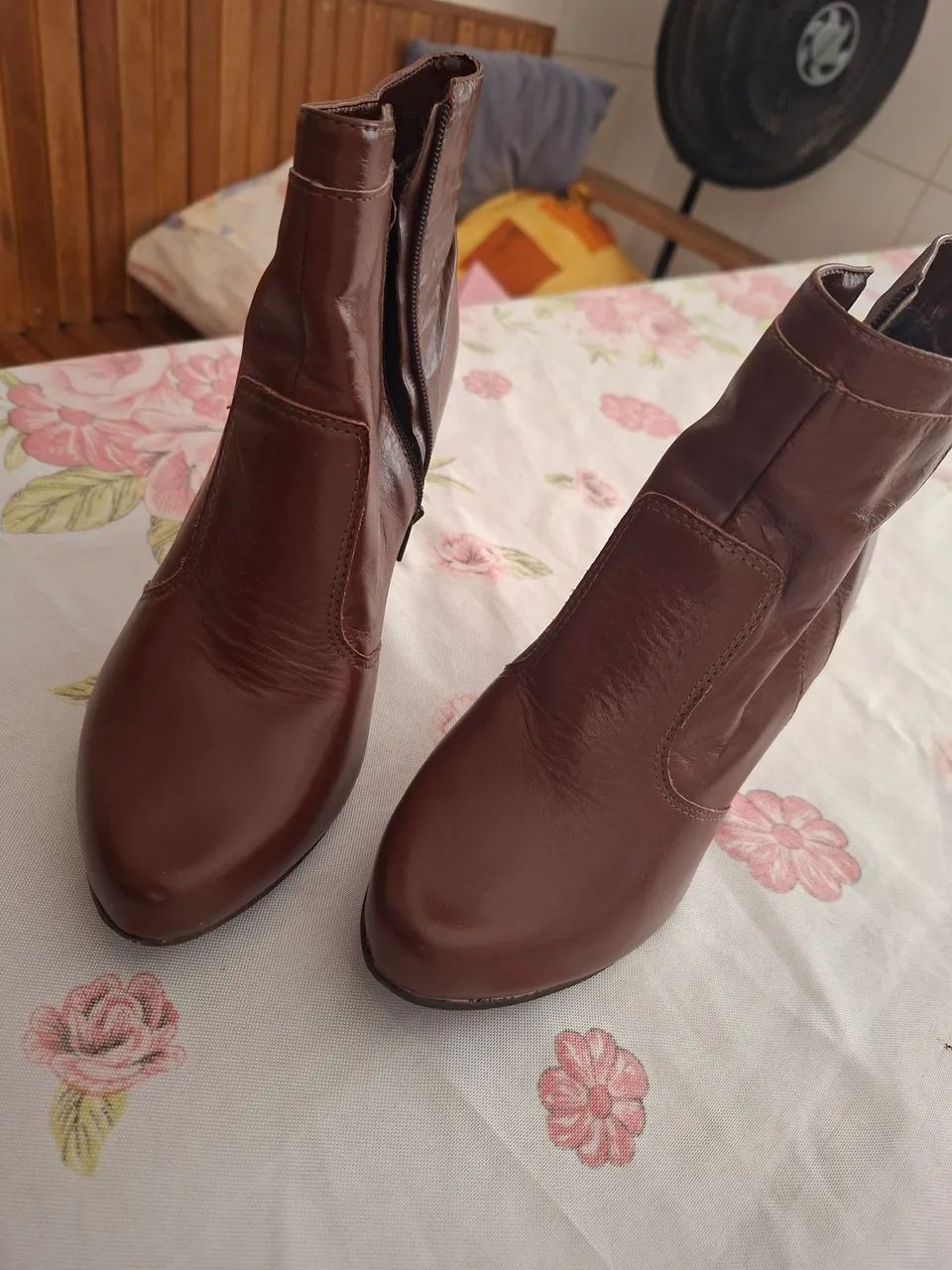 Bota Marrom  - Foto 4