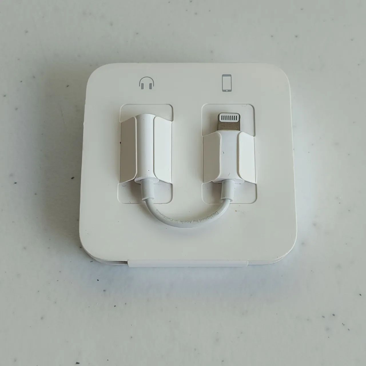 Fone Apple lightning original com adaptador - Foto 2