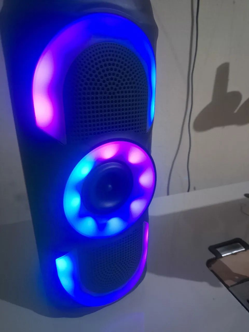 Caixa de som Bluetooth com LED - Foto 2
