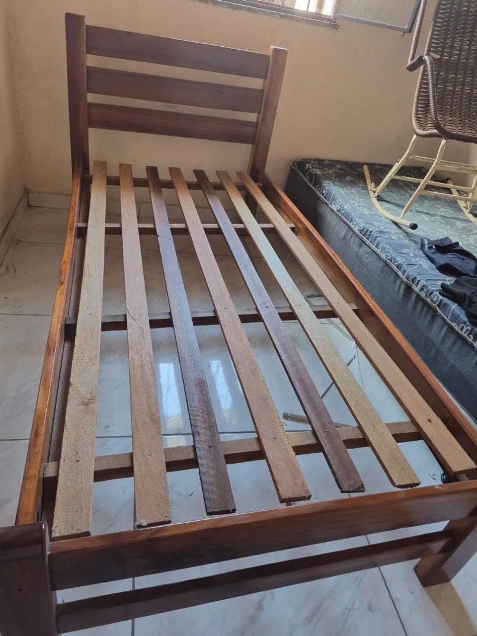 Vendo cama para solteiro ou crianças  - Foto 2