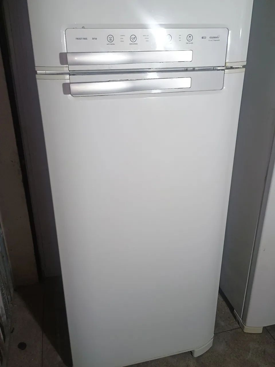 Geladeira Eletrolux Frost Free grande  - Foto 2
