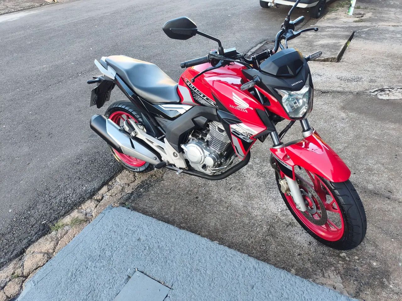 Vende se ou troca  - Foto 3