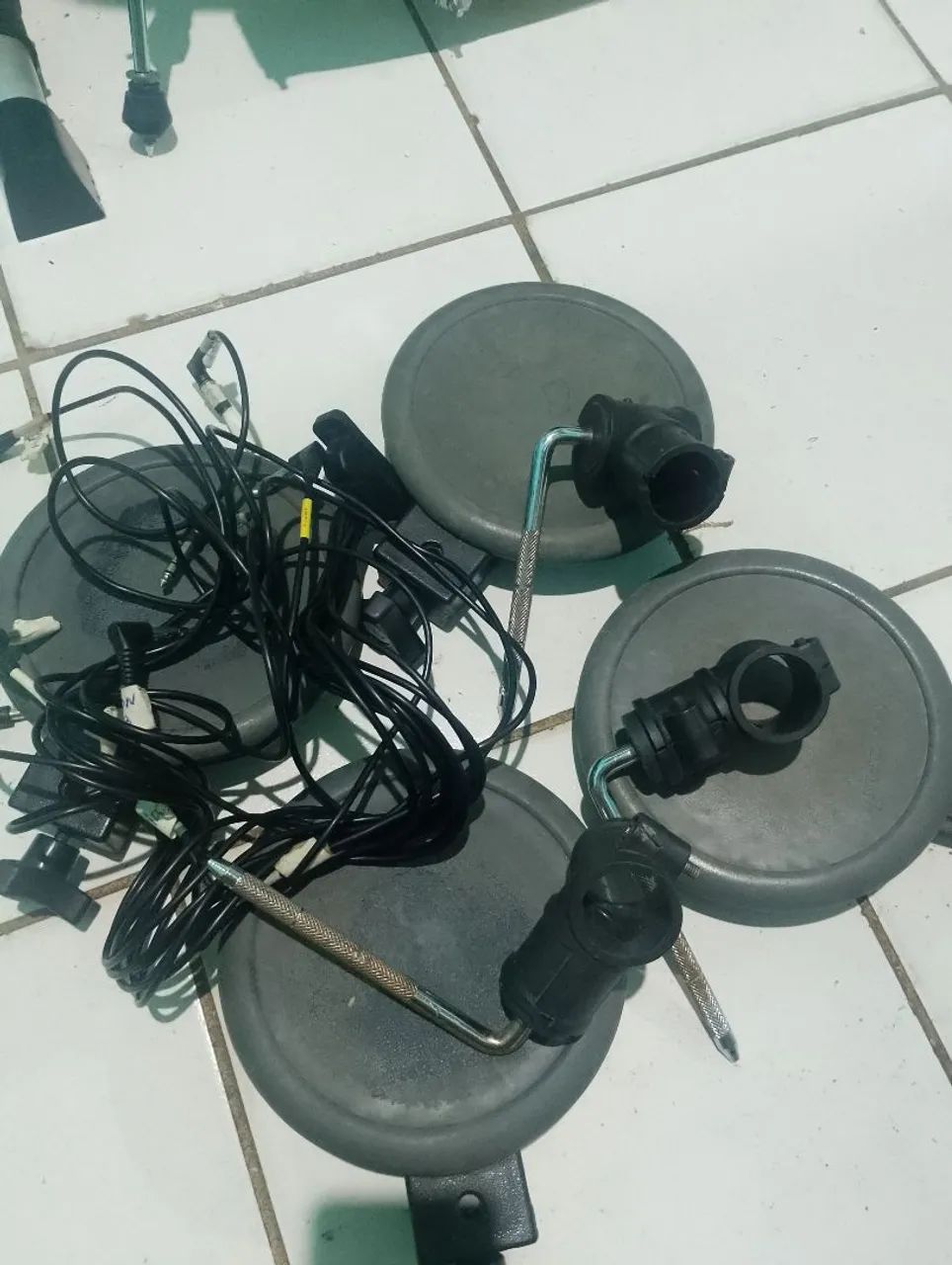 Pads e módulo de Bateria eletrônica Alesis Nitro  - Foto 2