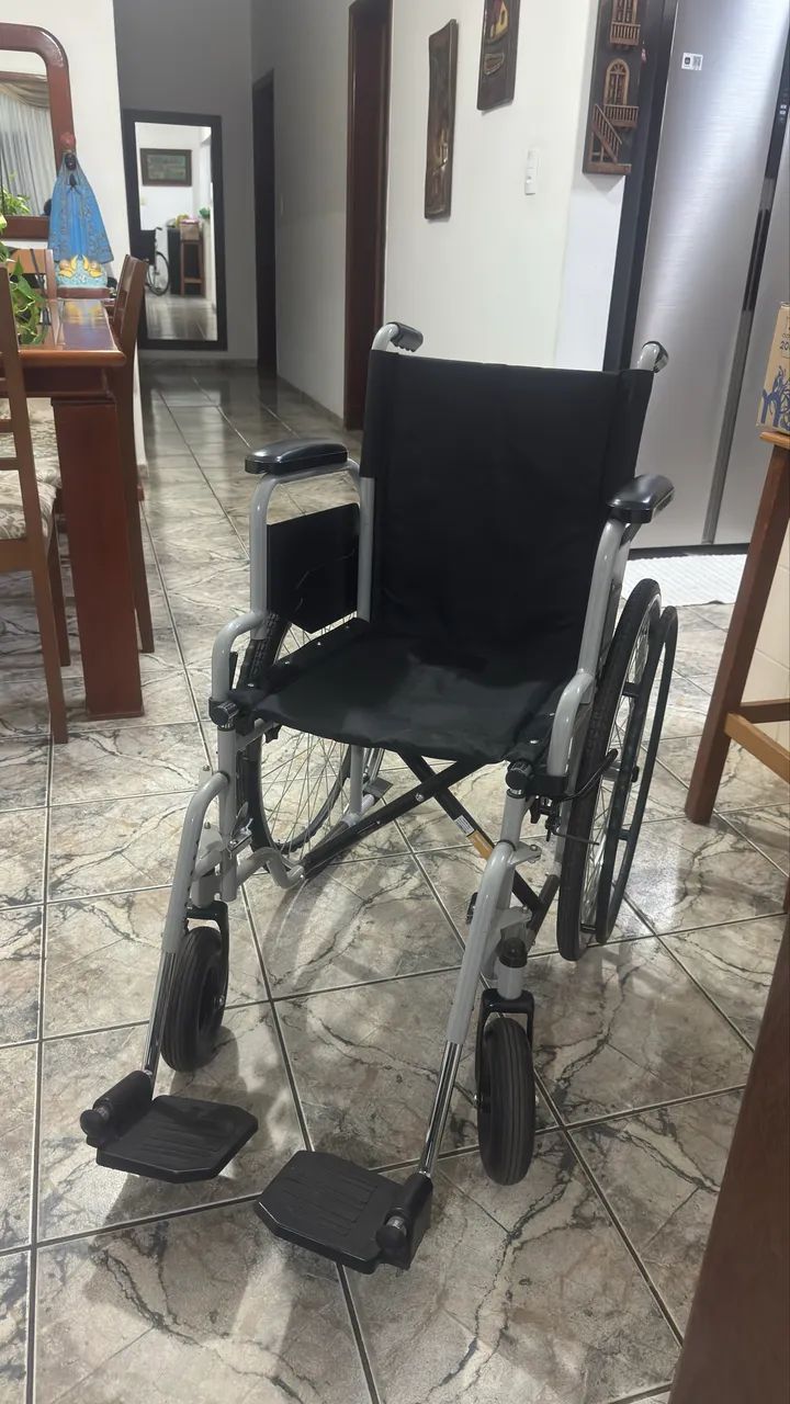 Cadeira de rodas - Foto 3