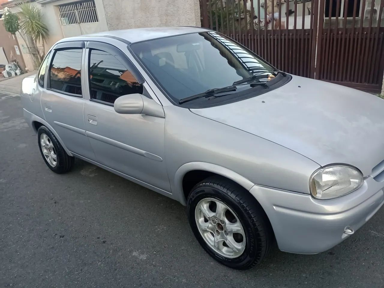 Chevrolet Corsa Corsa Sedan GLS 1.6 MPFI 4p 1998
