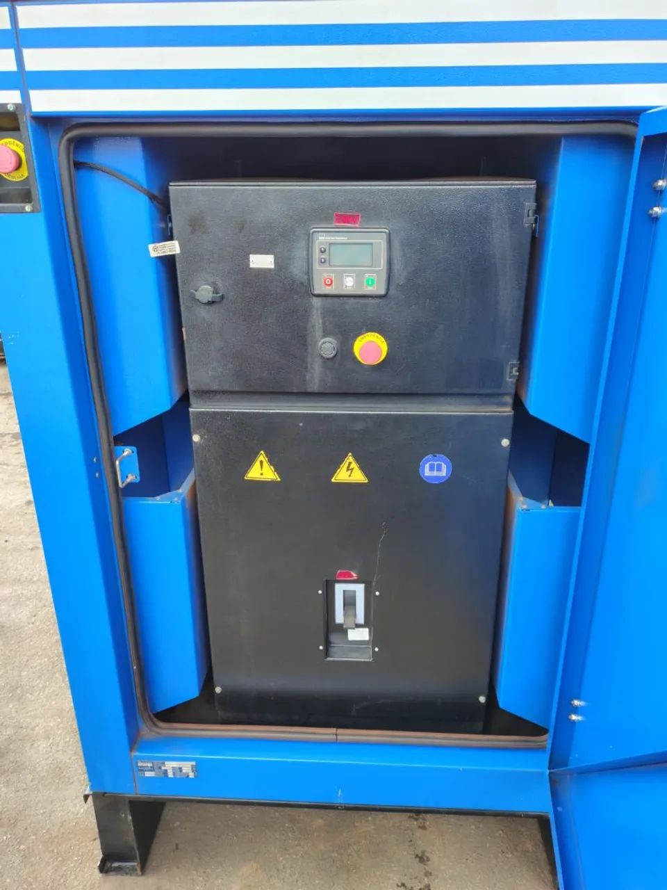 Gerador de  Energia170KVA/160 KVA ano 2023 - Foto 4