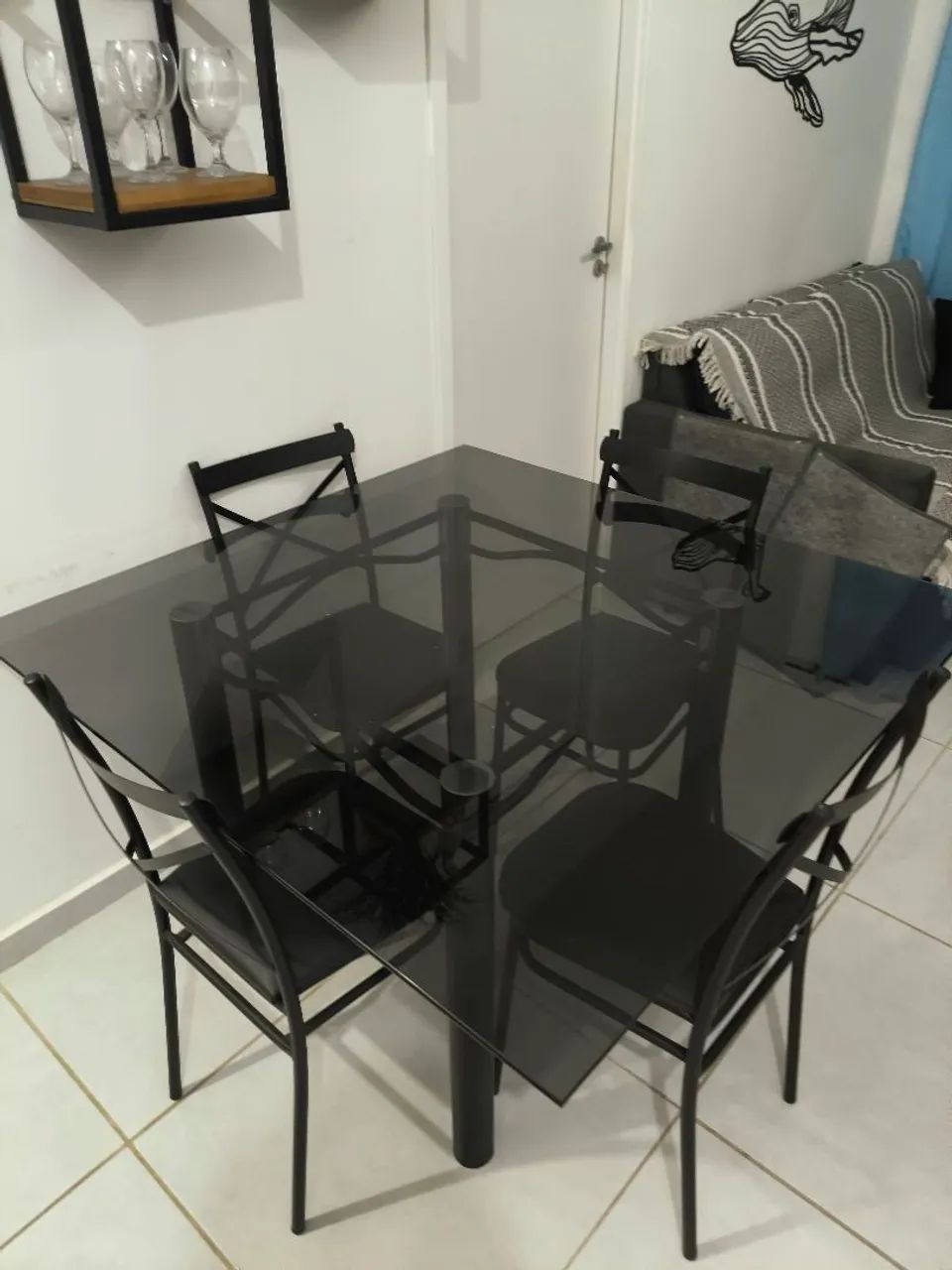 Mesa Black ferro e vidro + 4 cadeiras