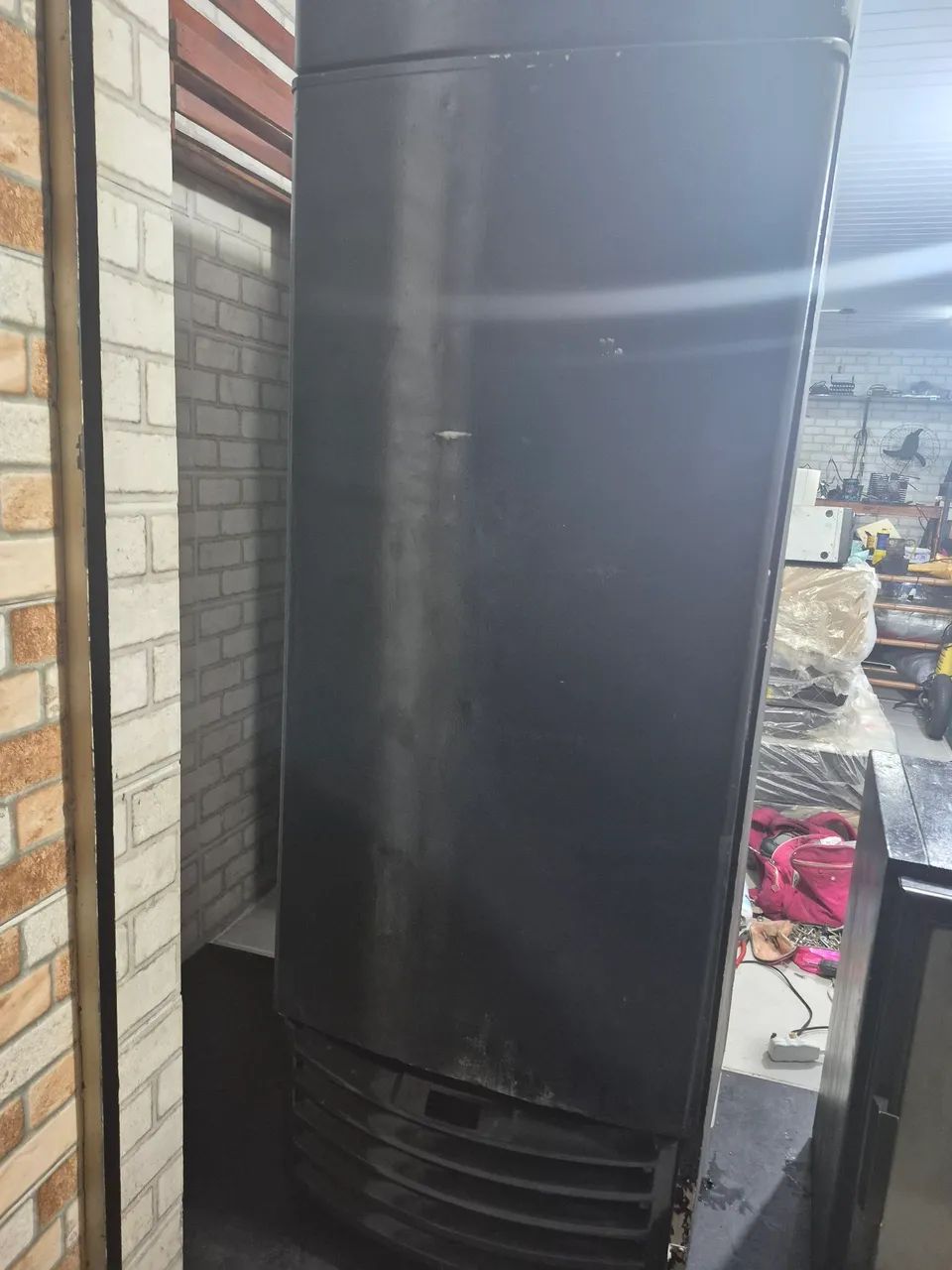 Cervejeira 220v perfeita valor 2 mil  - Foto 3